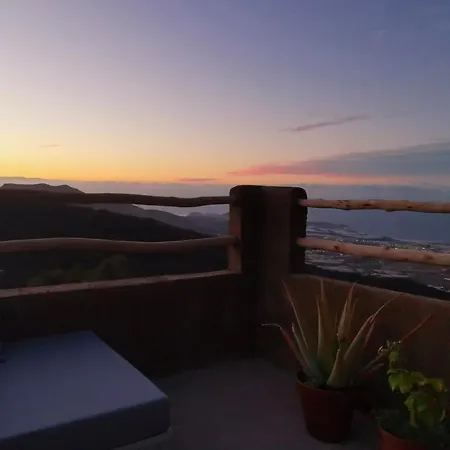 Casa Cueva Azul